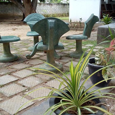 Hotel Gayan'S Udawalawe Esterno foto