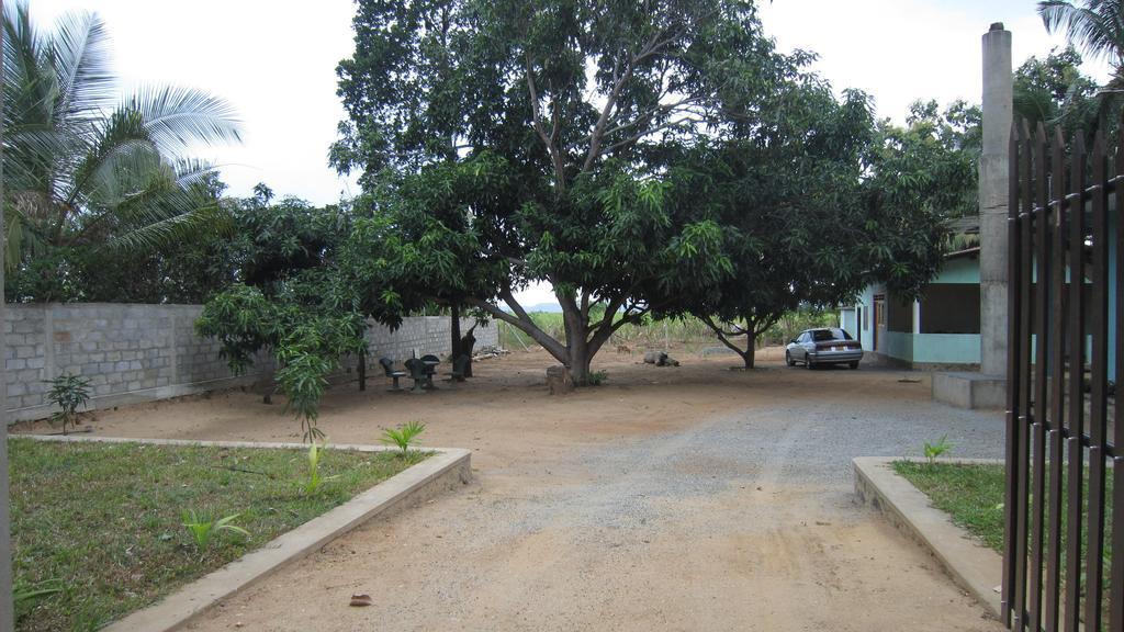 Hotel Gayan'S Udawalawe Esterno foto